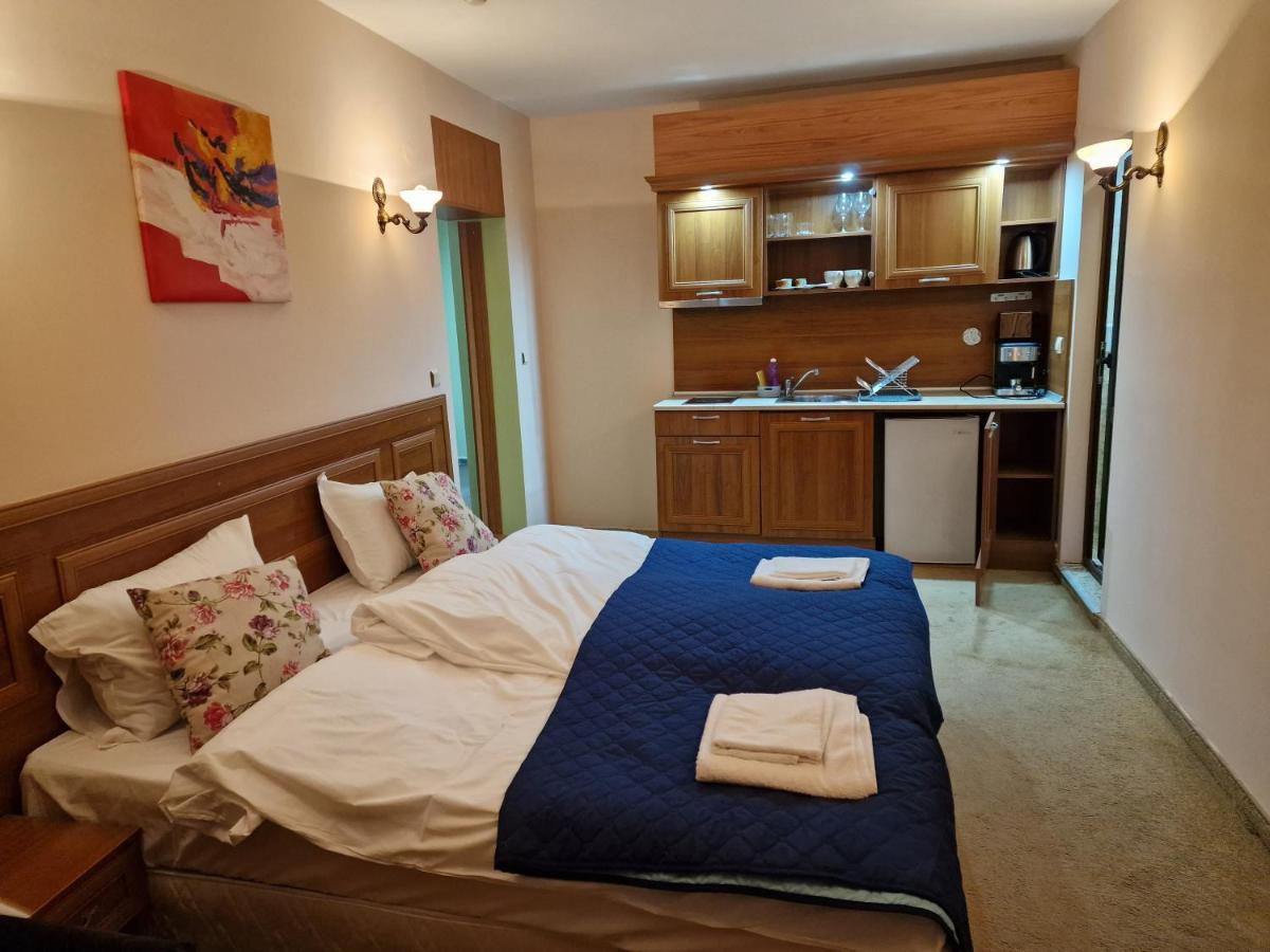 Lucy'S Apartments Emerald Bansko Extérieur photo