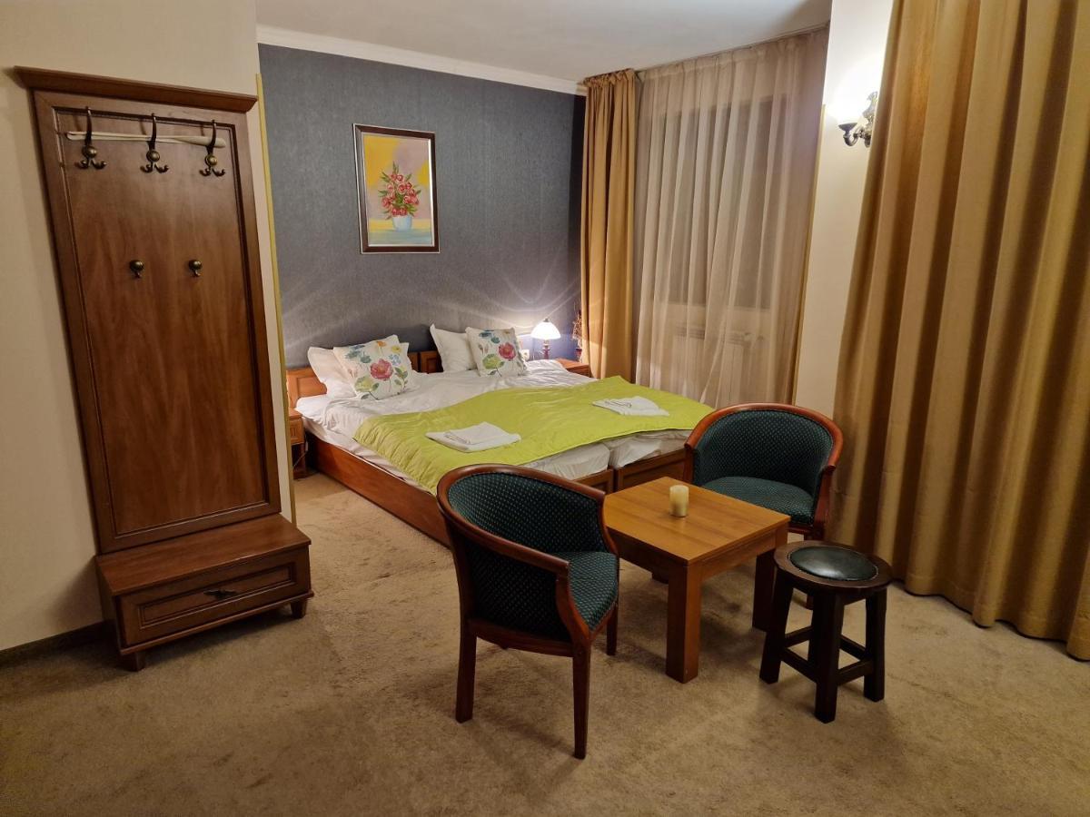 Lucy'S Apartments Emerald Bansko Extérieur photo