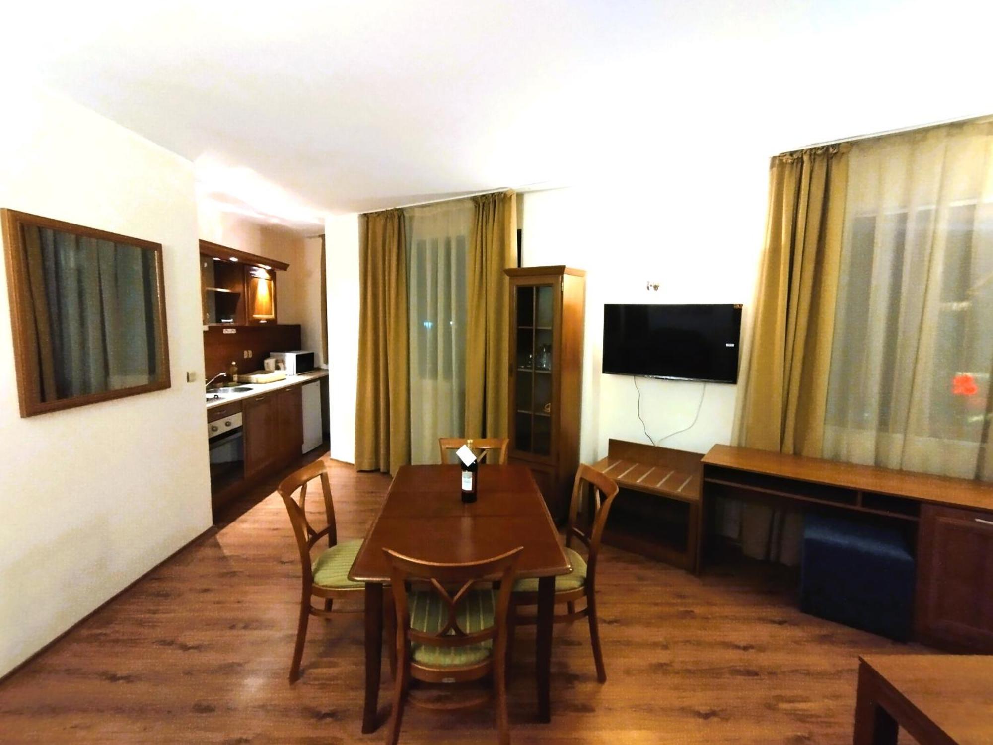Lucy'S Apartments Emerald Bansko Extérieur photo